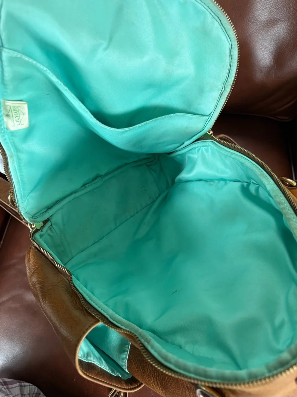 Lily Jade Old English Anna Medium